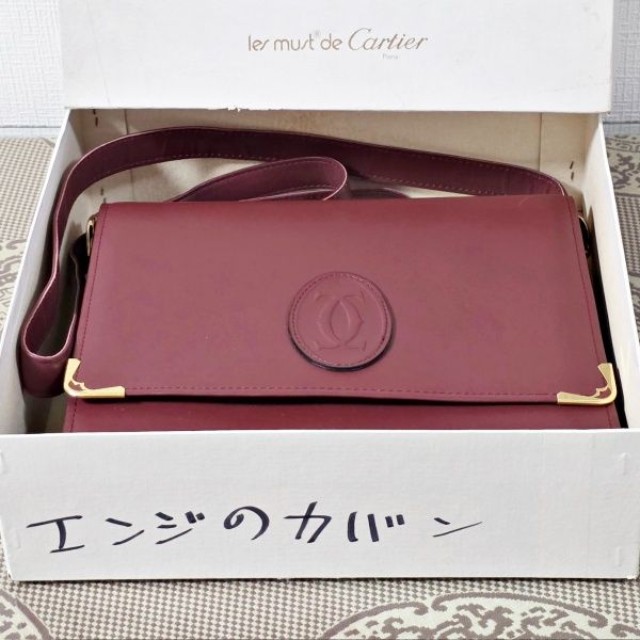 「エンジのカバン」と箱に手書きされた義母の遺品（画像提供：中田文花さん）
