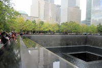 世界貿易センタービルの跡地=2025年10月、ニューヨーク、福田宏樹撮影