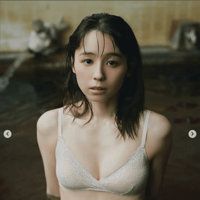 「FLASH」（26年6月23日発売号）に登場した小池里奈のオフショット　本人のインスタグラム（＠koike_rina_93）より