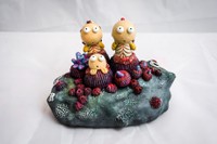 妖怪アート作品「フジツボさん」（妖怪美術館所蔵）