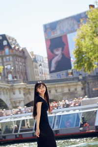 乃木坂46川﨑桜 1st写真集（撮影：須江隆治　新潮社）