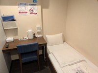 寝室もビジネスホテル並み（駅巡り鉄・しんさん提供）