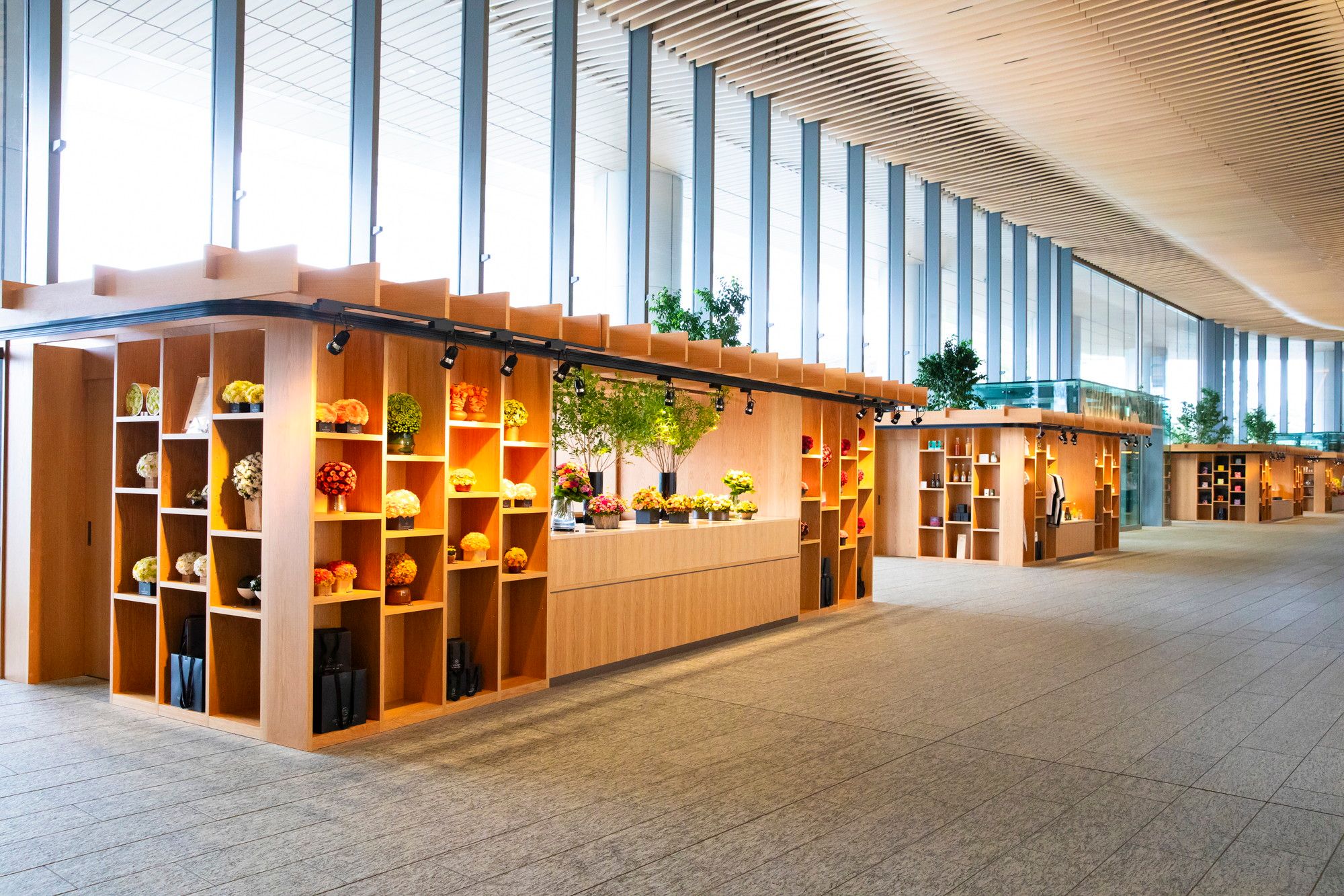 【ルミネの未来共創 vol.2】「花が導く、豊かな体験」グローバルな視点で見た都市×感性の在り方