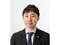 安田 篤史