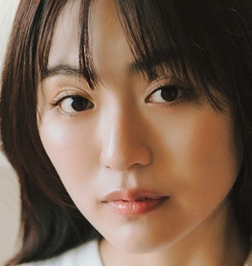 豊田ルナ（撮影：時永大吾　ヘアメイク：萩村千紗子　スタイリング：工藤沙恵（ミタケイショウ）　撮影協力：映し絵の宿 神水館）