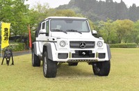 会場に展示されたメルセデス　マイバッハＧ６５０ランドレー