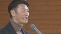 「利き足は頭」サッカー元日本代表・巻誠一郎さんが児童に挑戦することの大切さ伝える　岡山市