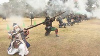 「すごい迫力でした」鉄砲隊が火縄銃の演武披露　高松市