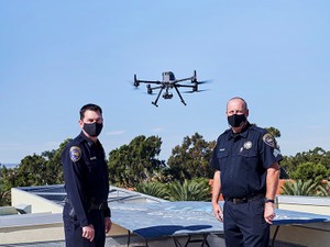 人手が足りないアメリカの警察、ドローンが手助け　プライバシーは守られるか