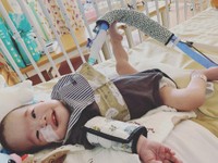 赤ちゃんの時から呼吸器が手放せなかった＝00hamupi00さん提供
