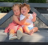 カップルのようなぷーちゃんとブルくん（提供：＠nana_in_laさん）
