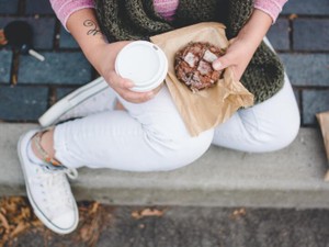 痩せても理想の体型にはなれない。だから、今は好きなものを食べる