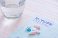 災害時にお薬が必要な人はどうしたら良い？※画像はイメージです（琢也 栂/stock.adobe.com/）