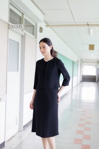 「教師のハレ服」が開設