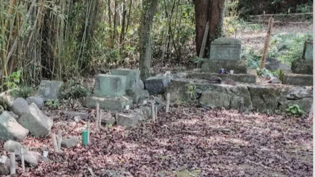 倒れた石仏　提供：常山観光協会