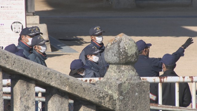 現場確認の様子　西大寺観音院　11日