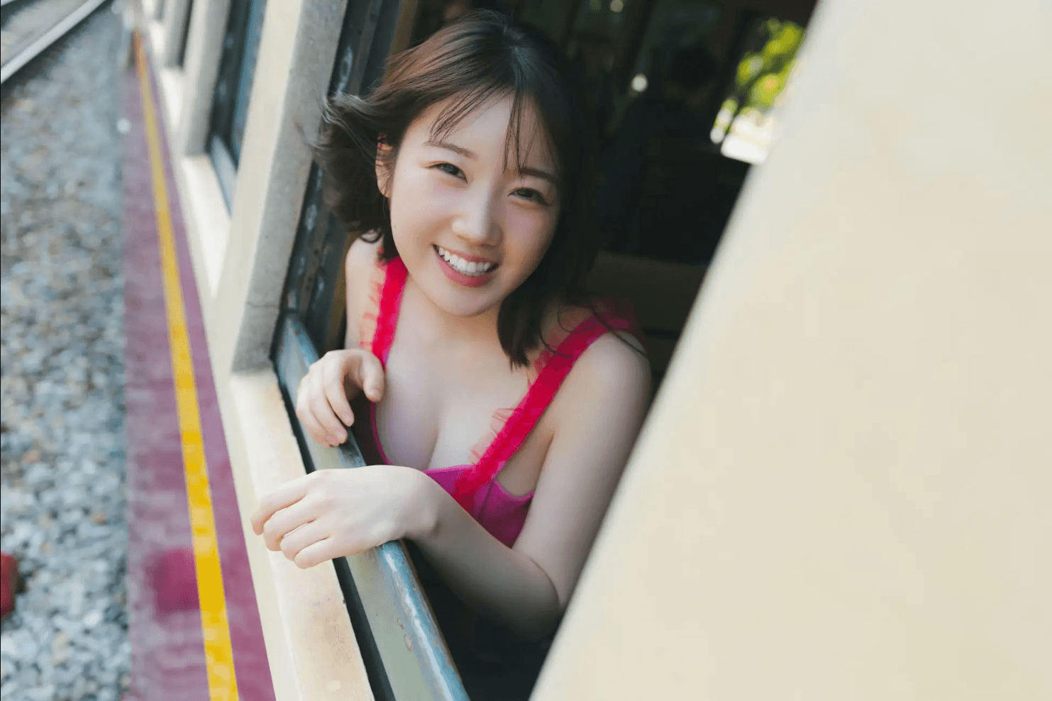 STU48・甲斐心愛 2nd写真集（秋田書店）より＝撮影・カノウリョウマ