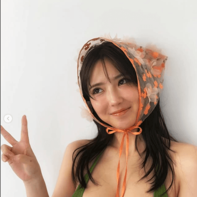 「週刊少年チャンピオン」26年6月25日発売号に登場した沢口愛華のオフショット　本人のインスタグラム（＠sawaguchi_aika_official）より
