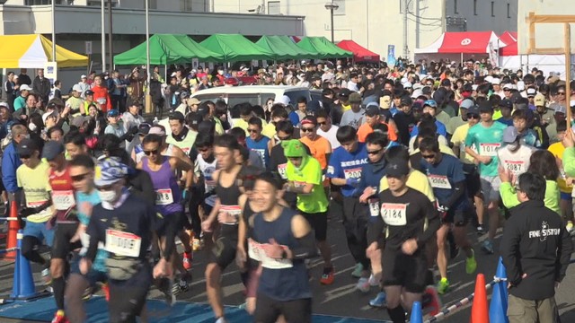 瀬戸内海タートルマラソン全国大会　大勢のランナーが冬の小豆島を駆け抜けました