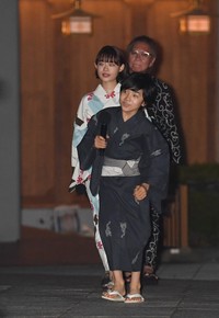 イベントに登場する（手前から）寺田心、杉咲花、三池崇史監督