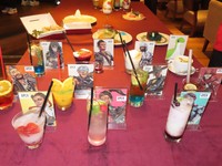 各レジェンドのイメージドリンクが展開