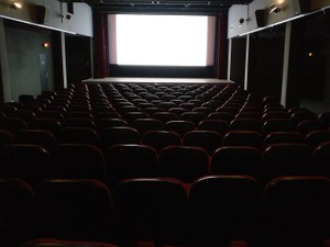 安全な道を選ぶ私を燃やすため、関わってもいない映画の集客をする