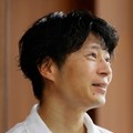 文學界新人賞・村司侑さん　先に小説家になった妻に嫉妬。自己憐憫をやめたら書けた「ソリティアおじさんがいた頃」＃39