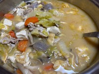野菜たっぷりの豚汁に。根菜だけで作る時よりも汁に甘みが増したように感じた／ねむるねこさん（@nobita4989）提供