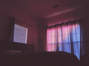 愛は簡単で難しい。私の友達への愛は他者への憎しみも生んでいる