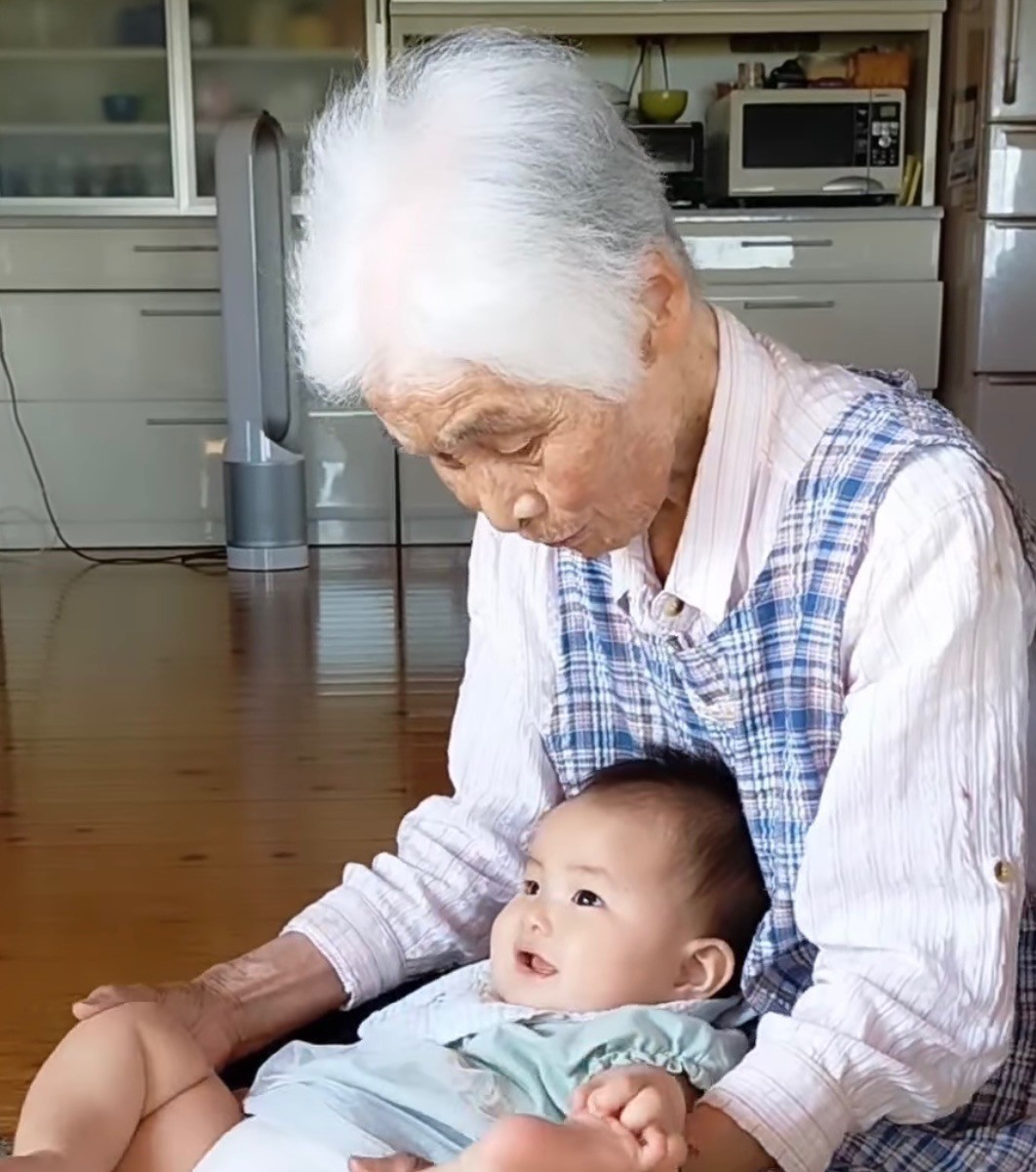 adbaa7e0a881aeda18271040b0d6f8