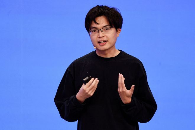 Moonshot AI pauses Kimi K3 subscriptions after demand surge strains capacity amid IPO push
