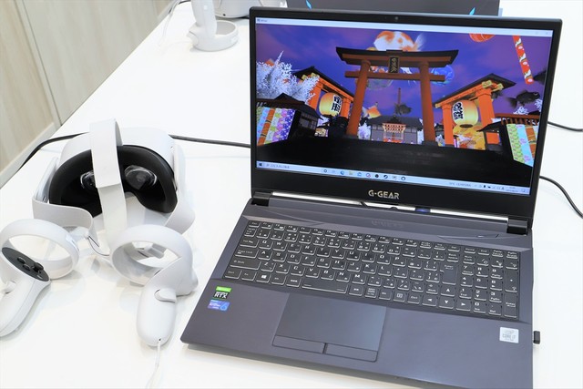 VRを楽しむならヘッドマウントディスプレイがオススメ