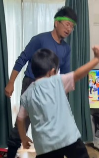 息子さんは本家のダンスだったが…（「ゴリラ旦那」さん提供、Instagramよりキャプチャ撮影）