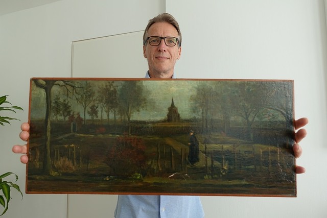 オランダの美術探偵、アルテュール・ブラントが奪還したゴッホの「春のヌエネンの牧師館の庭」