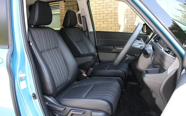 2代目フリードの運転席（提供：norico by ガリバー）