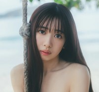 『真山りか（私立恵比寿中学）写真集』（ｃ）ＫＡＤＯＫＡＷＡ/写真：東京祐