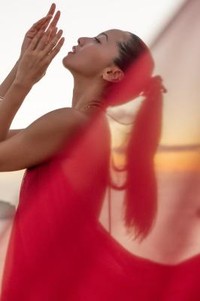 沢尻エリカ約20年ぶり写真集「DAY OFF」（幻冬舎）より