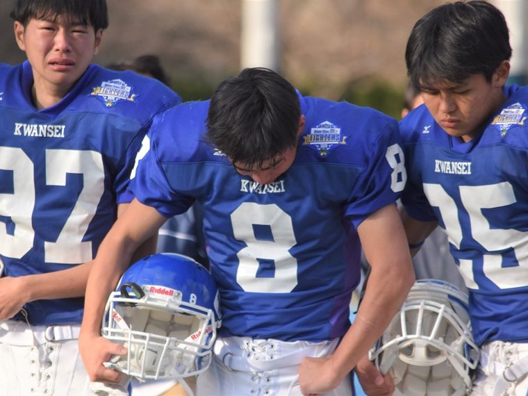 アメフト - 関西学院大DB礒田啓太郎 「ここから」のところで大けが