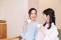 ママ友に話を聞いてもらえるとリフレッシュできる　※画像はイメージです（polkadot/stock.adobe.com）
