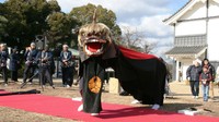 岡山城天守の無料開放 「烏城初夢祭り」開催　獅子舞や和太鼓　昔遊びの体験など　岡山市