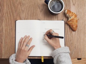 「私は誰？」という疑問に、自分の書いたエッセイから紐解いてみた