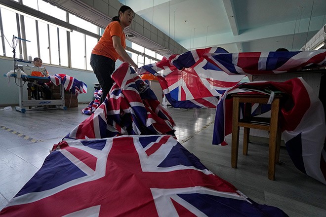 Chinese factory churns out British flags after queen's death | The Asahi Shimbun: Breaking News, Japan News and Analysis - Vimarsana News