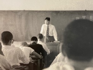 文章が得意、と私に「思い込ませて」くれた先生　褒め方にはコツがある、と気づいた