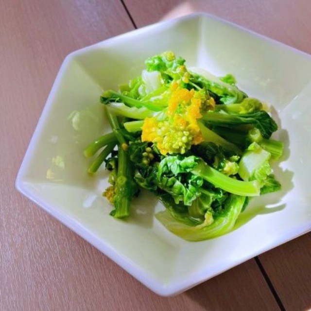 白菜の菜の花をおひたしに「甘くておいしい」（画像提供：こしのりょう（こっしー）漫画家さん）