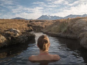私の人生にプラスになるはず。初めてのフィールドワークは混浴へ