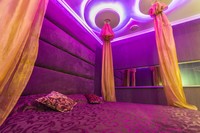 なんでラブホは高速ICの近くにあるの！？※画像はイメージです（alhim/stock.adobe.com）