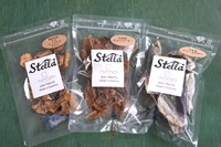 未利用魚のおやつ。時期によって獲れる魚は変わる