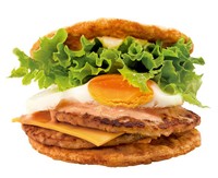 銚子電鉄とドムドムハンバーガーが奇跡のコラボ？（銚子電鉄提供）