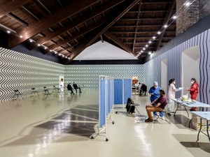 ここならワクチン接種もリラックス？　美術館を接種会場にしたイタリアの知恵