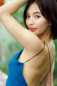 「FLASH」（25年12月23日発売号）に登場したほのかⓒ光文社／週刊FLASH（写真・鈴木ゴータ）